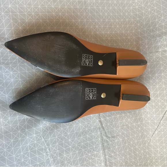 Charles & Keith Striped Pointed Toe Kitten Heel Flat 37 - Picture 7 of 8